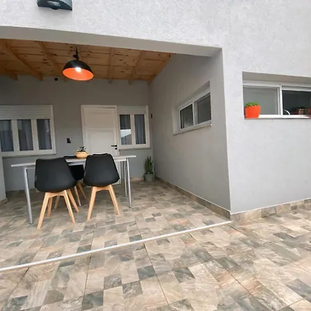 Villa Casa Completa Con Balcon Y Patio Privado Lanus Exterior foto
