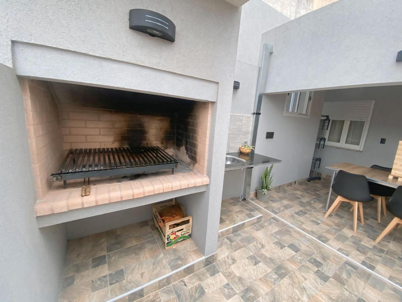 Casa Completa Con Balcon Y Patio Privado