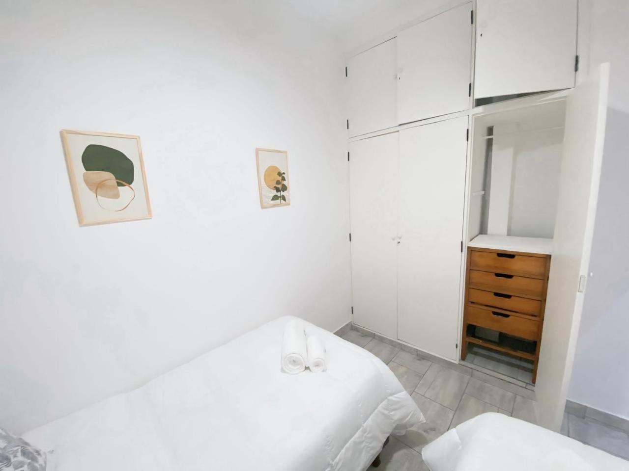 Casa Completa Con Balcon Y Patio Privado Lanus
